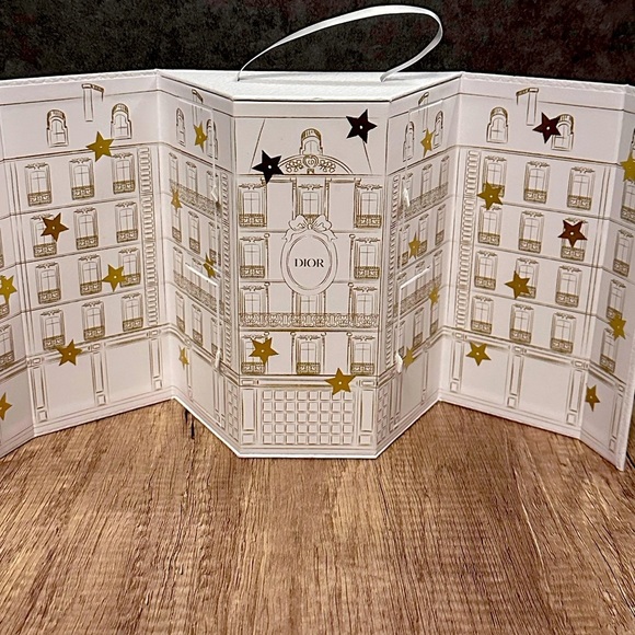 Dior J’adore’s miniature set total of 4 fragrances - Picture 3 of 10